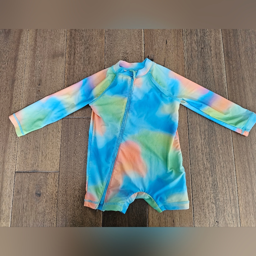 Joe Fresh Tie Dye Rash Guard Onesie 12–18M Long Sleeve Zip
